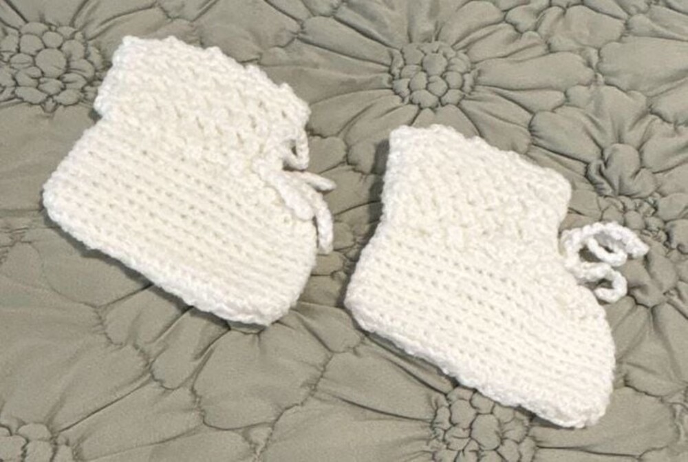 Vintage Handmade Crocheted White Baby Booties A3